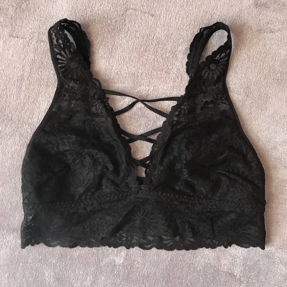 🆕PINK Victoria’s Secret Lace Bralette